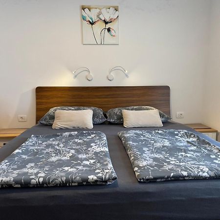 Guest House Deskovic Moscenicka Draga Bagian luar foto