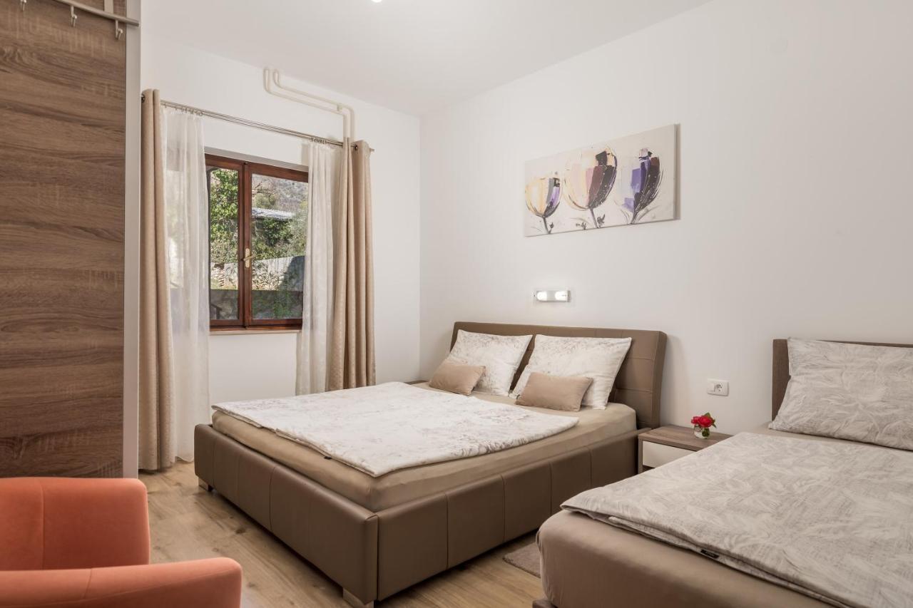 Guest House Deskovic Moscenicka Draga Ruang foto