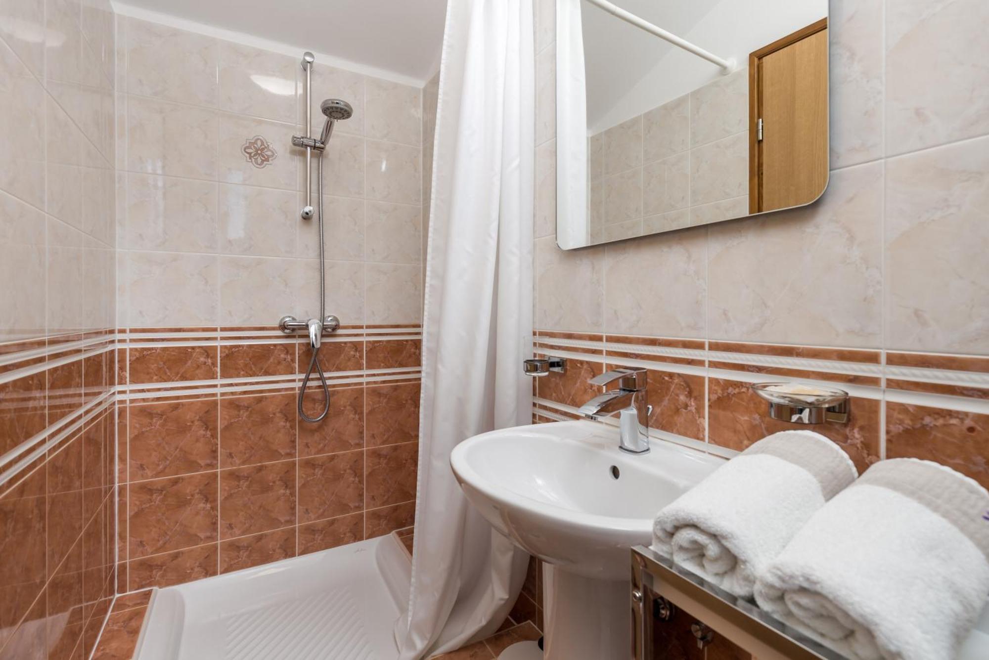Guest House Deskovic Moscenicka Draga Ruang foto
